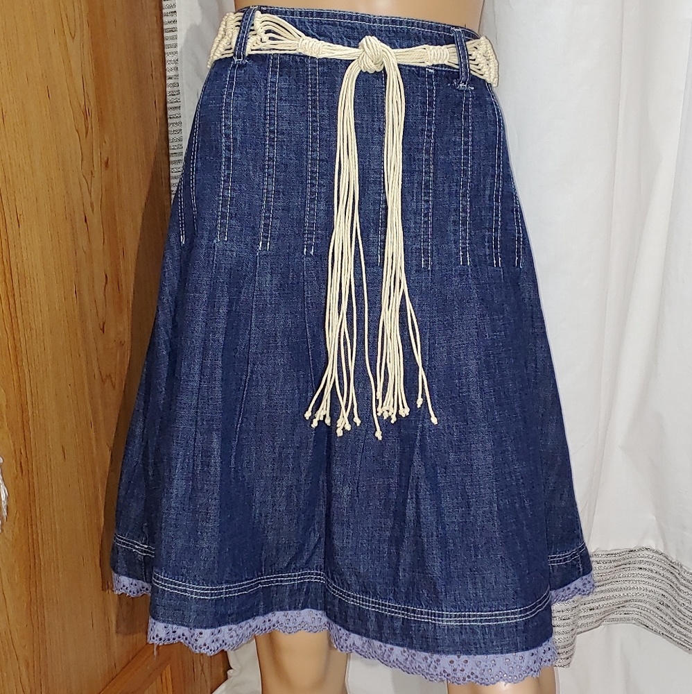 Kirker Jeans SZ8 pleated, flare with braided belt